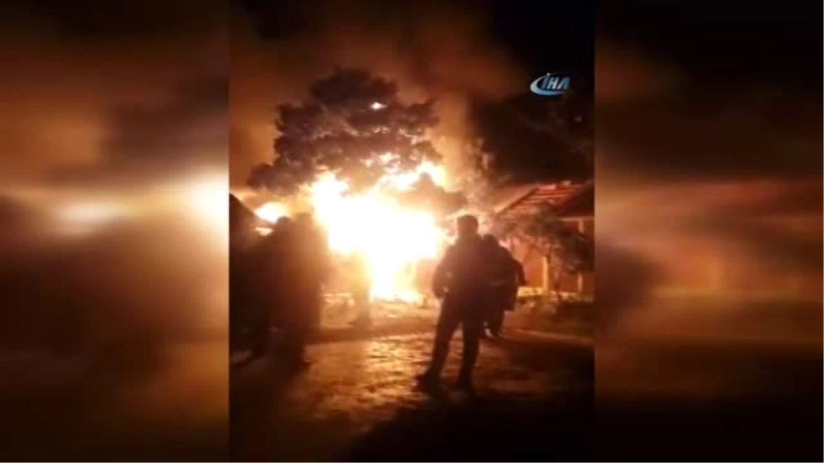 Antalya\'da Bungalov Yangını: 1 Yaralı