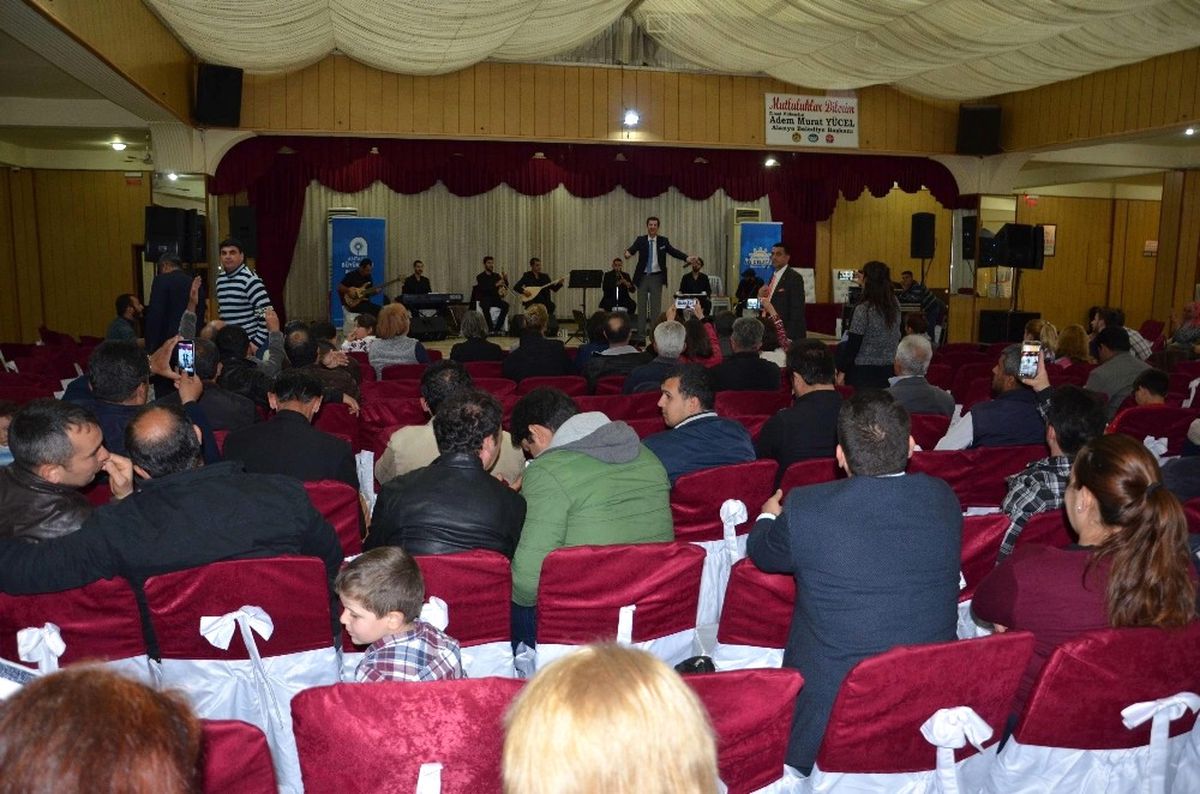 Antalya\'da Karadeniz Türküleri Coşturdu