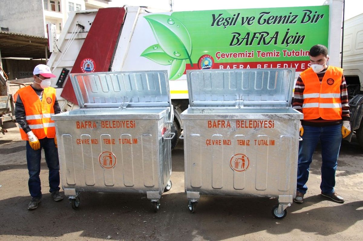 Bafra\'ya 250 Yeni Çöp Konteyneri