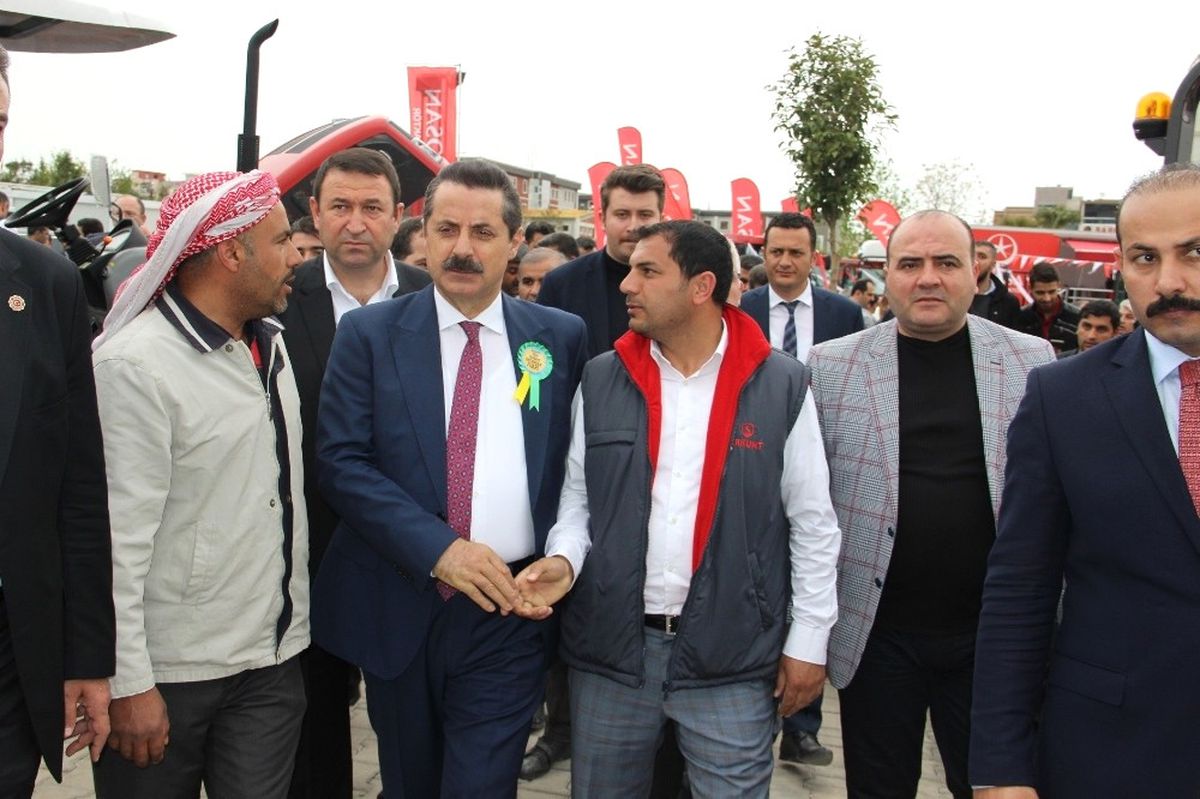Bakan Çelik: "Laf Üretmek Değil İş Üretmemiz Gerekiyor"
