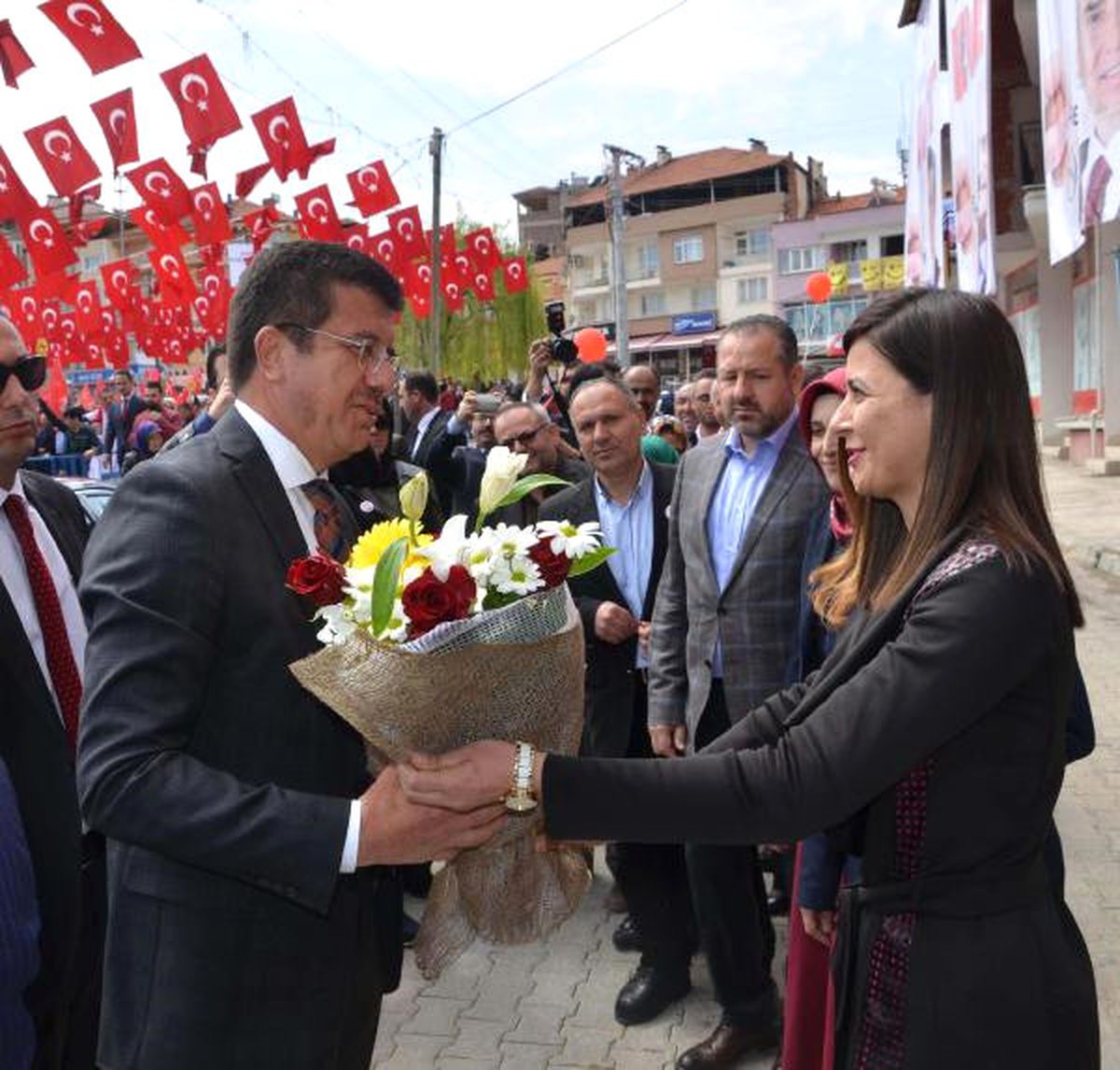 Bakan Zeybekci: Milletin Kararından Başka Karar Tanımayız
