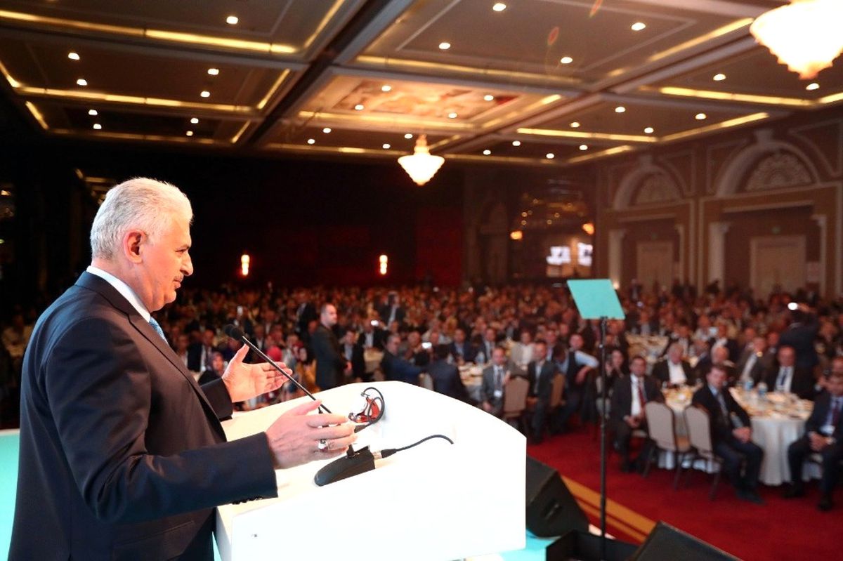 Başbakan Yıldırım: "Evet Çıkarsa Onları da Çağıracağız, Yanaklarından Öpeceğiz"
