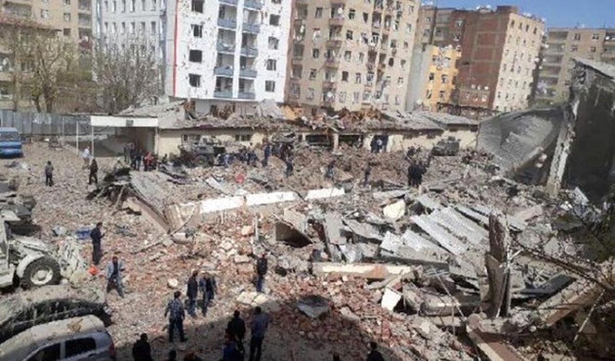 Diyarbakır\'daki Saldırıyı PKK Üstlendi