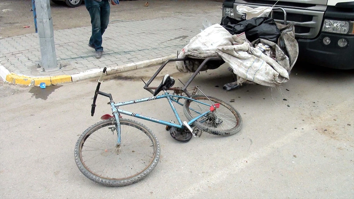 Kahramanmaraş\'ta Zincirleme Trafik Kazası: 2 Yaralı