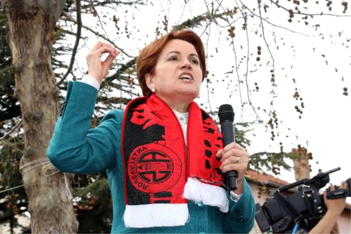 Meral Akşener: 3 Kişi Görevlendirilmiş Beni Vuracaklarmış, Gelsinler Görsünler