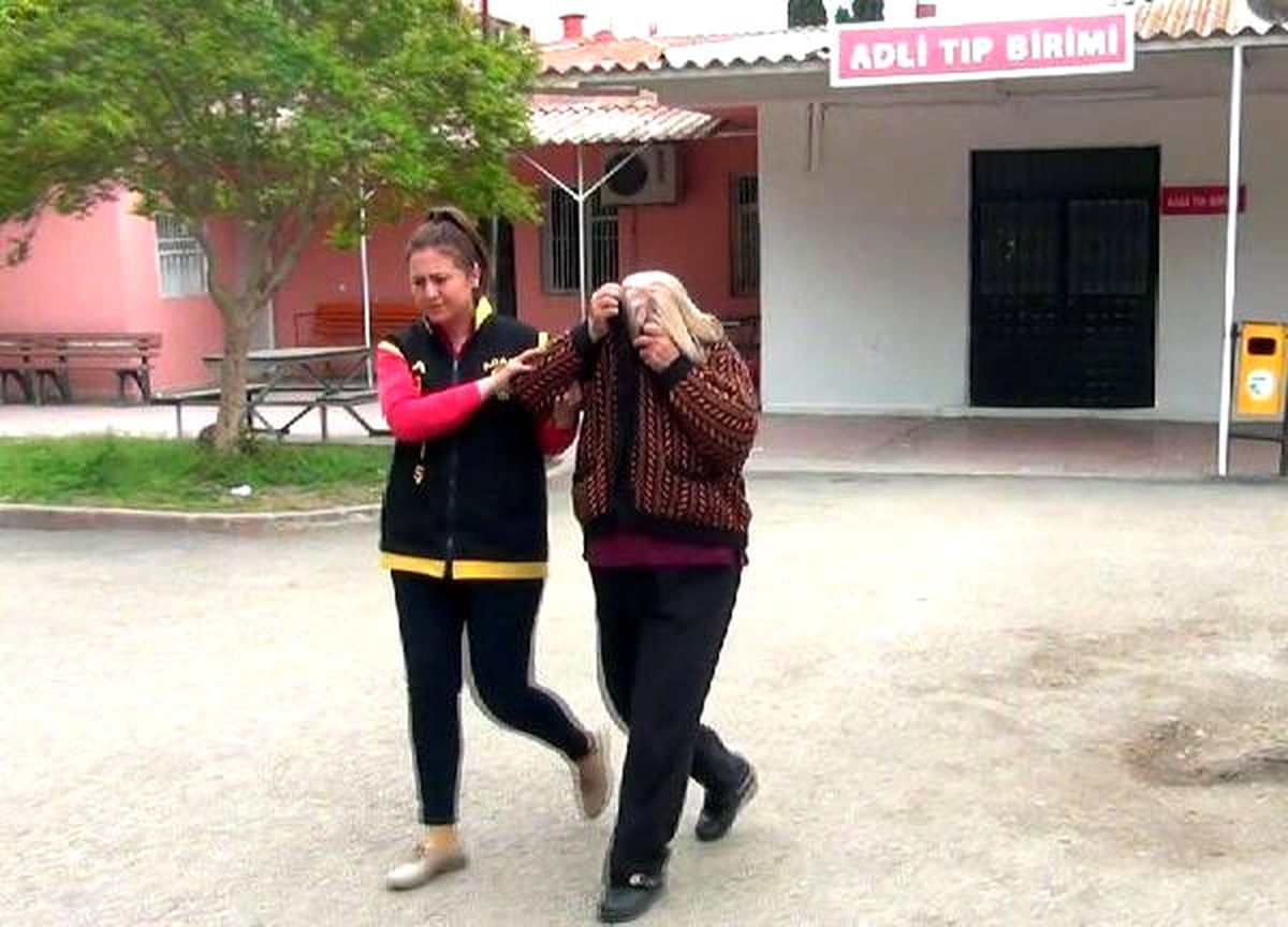 Otoban Ayşe\' Fuhuş Pazarlığı İddiasıyla Yakalandı