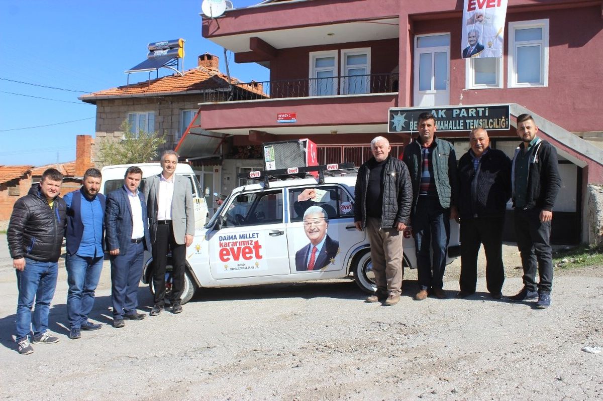 Tavşanlı\'da Nostaljik Seçim Aracı