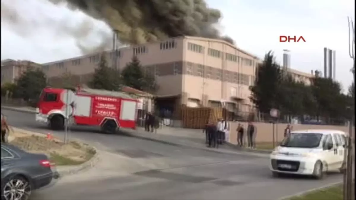 Tekirdağ\' In Çerkezköy Ilçesi\'nde Kurulu Bulunan Bir Tektstil Fabrikasında Patlama Meydana Geldi-1