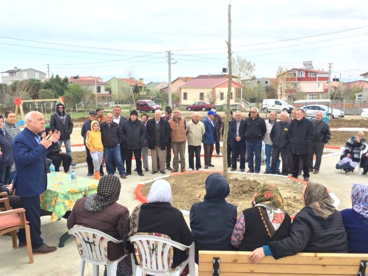 Yeniçiftlik Mahallesine Yapılan Park Hizmete Girdi