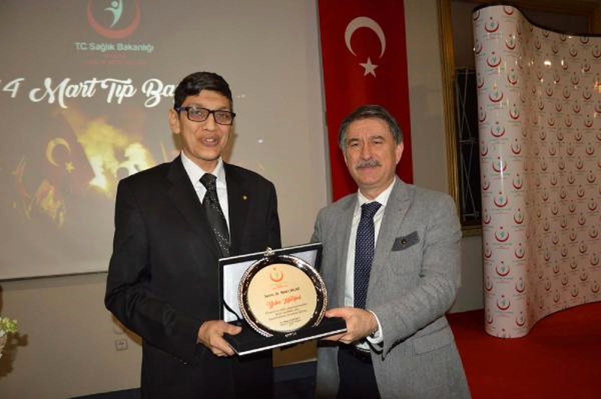 Yılın Doktoru\' Hayatını Kaybetti