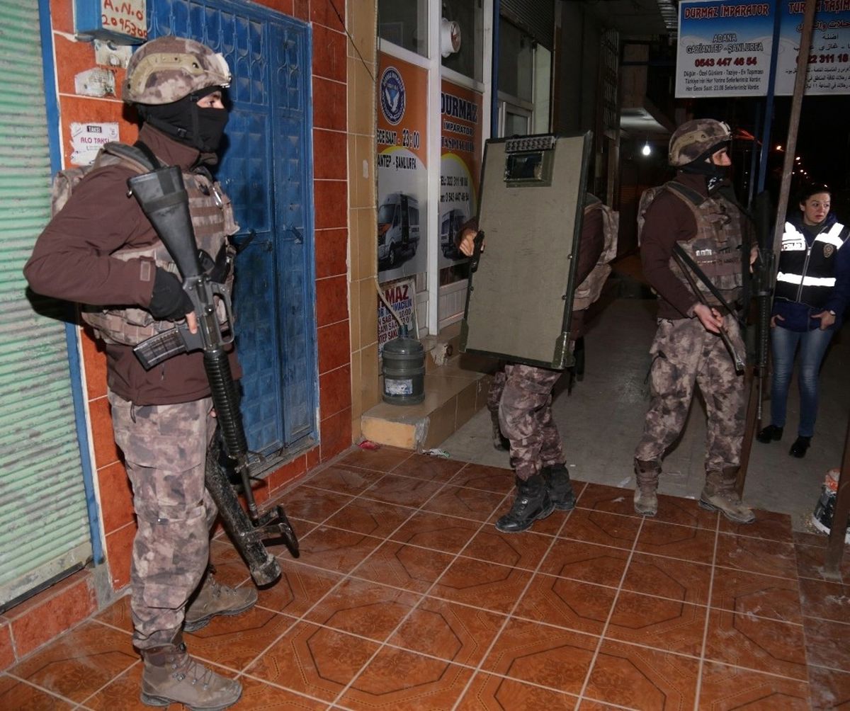 Adana\'da Deaş Operasyonu: 7 Gözaltı