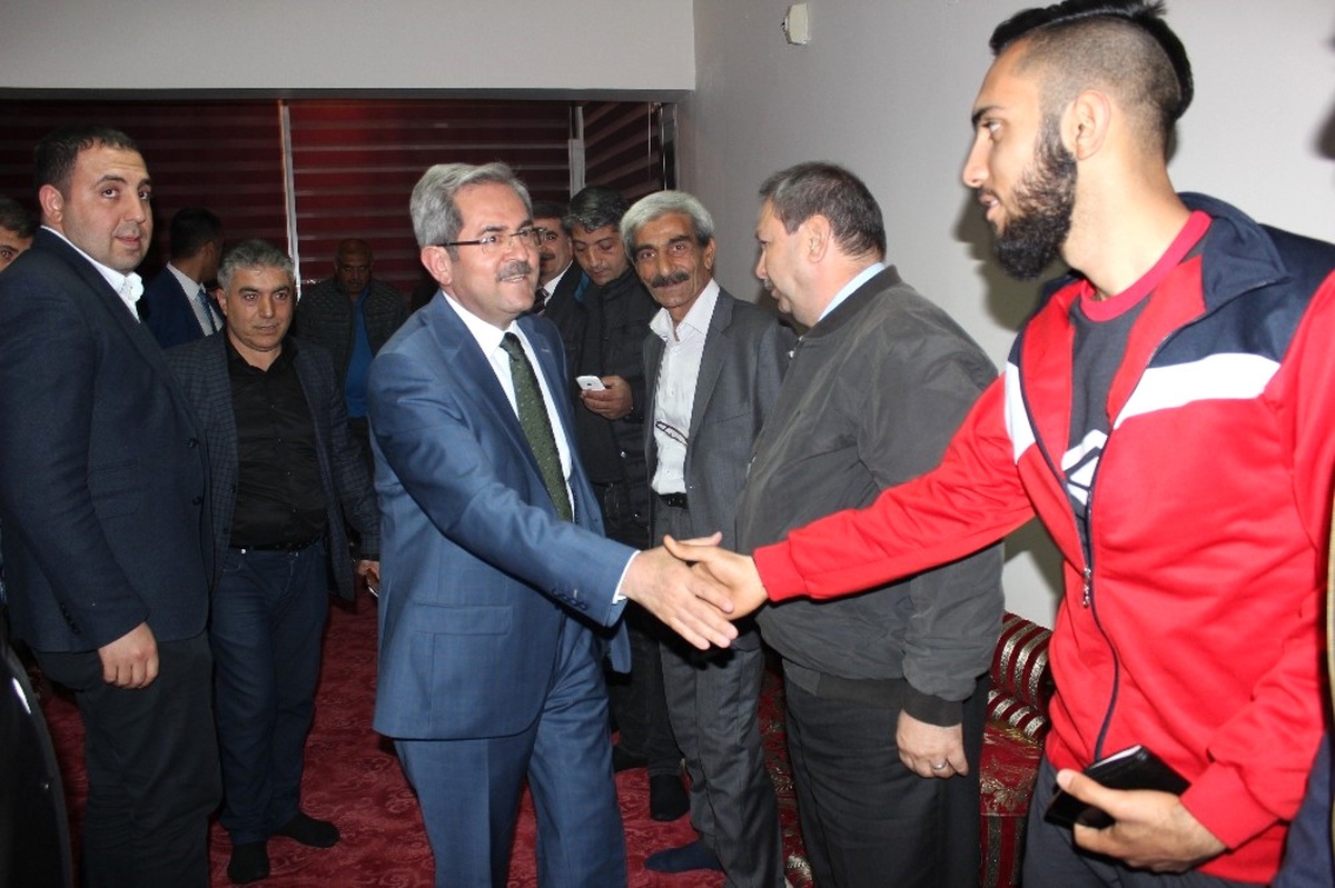 AK Parti\'li Ünüvar: "Demokrasi Yolundaki Kör Noktaları Düzelteceğiz"