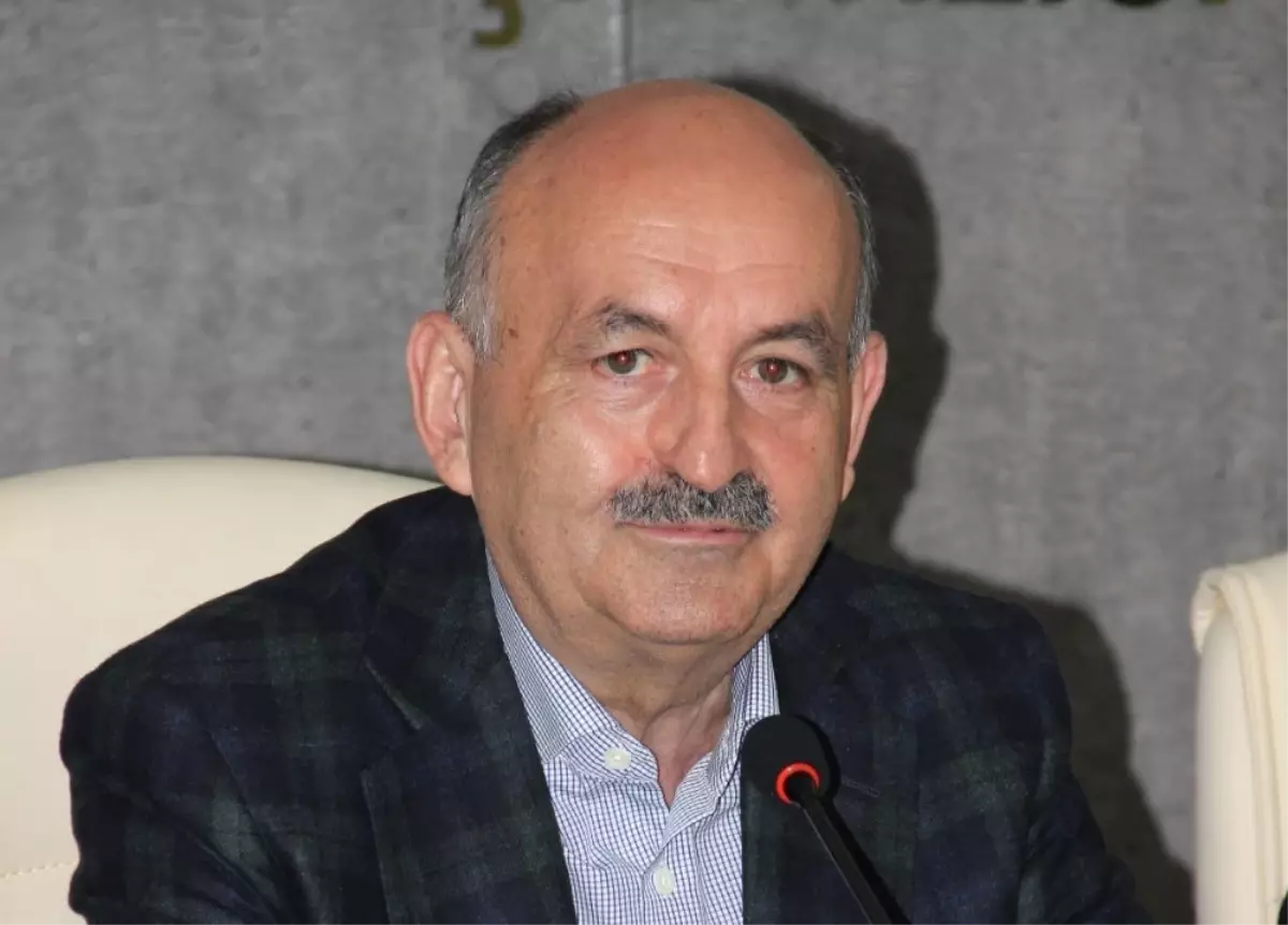 Bakan Müezzinoğlu: "Türkiye, İlk Defa Akıl Teri ile Alın Terini Bir Arada Harekete Sokan Bir...