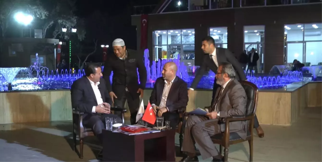 Canlı Yayın Dalıp Yardım Istedi