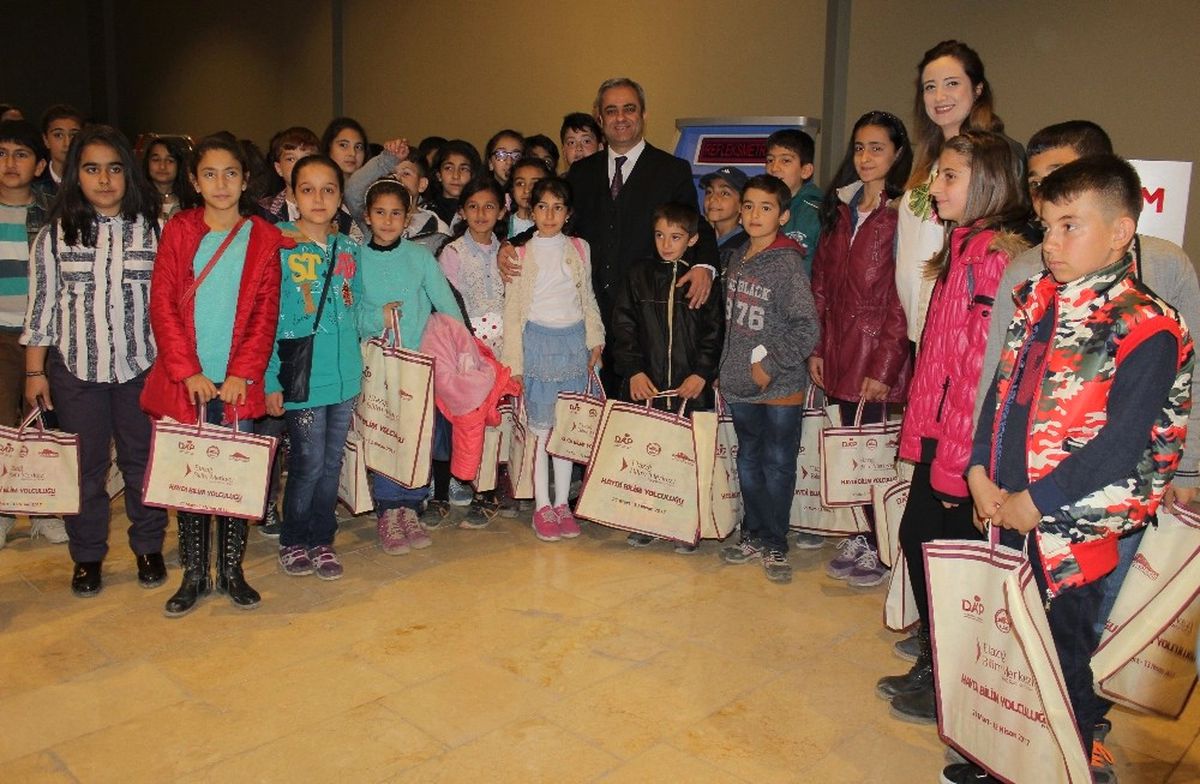 Elazığ\'da "Haydi Bilim Yolculuğuna" Projesi
