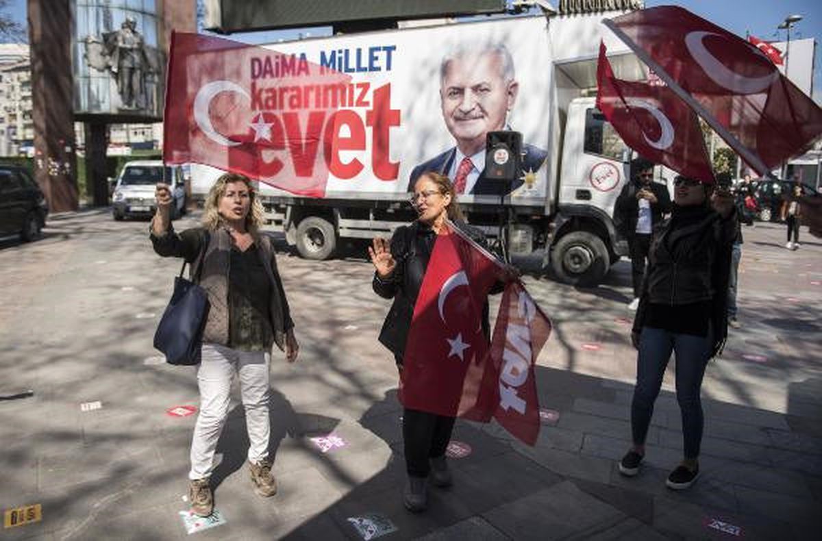 İstanbul\'da Referandum Manzaraları-1