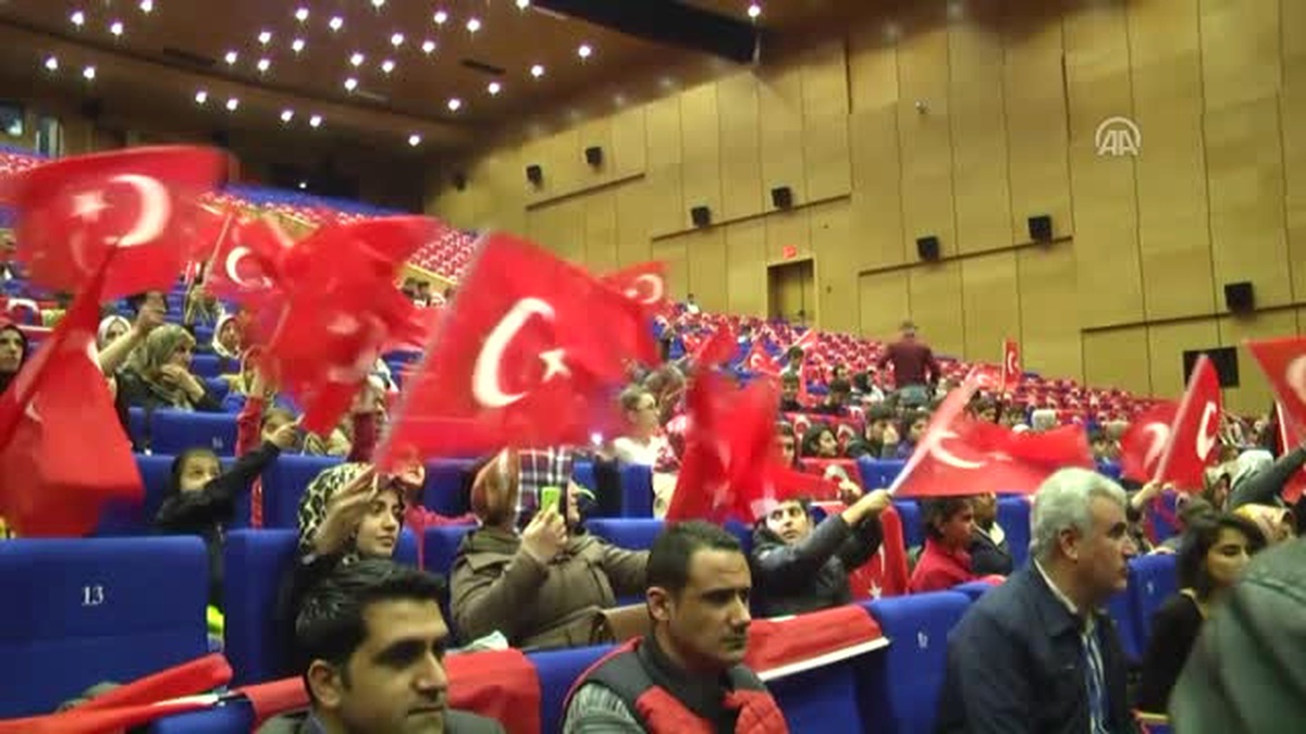 Mardin\'de "15 Temmuz Engelsiz Kahramanlar" Oyunu Sahnelendi