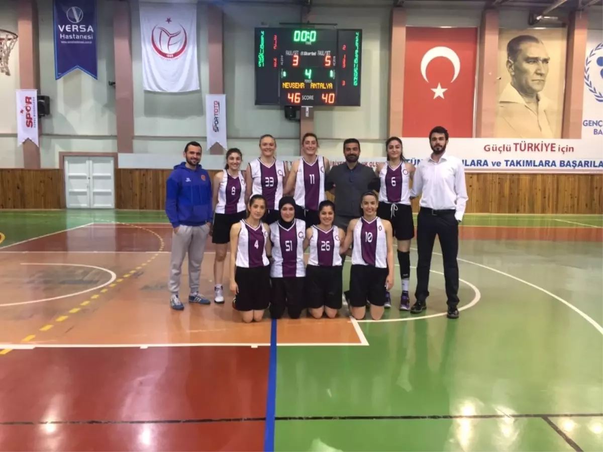 Neü Bayan Basketbol Takımı Ünilig Şampiyonası\'na Katılacak