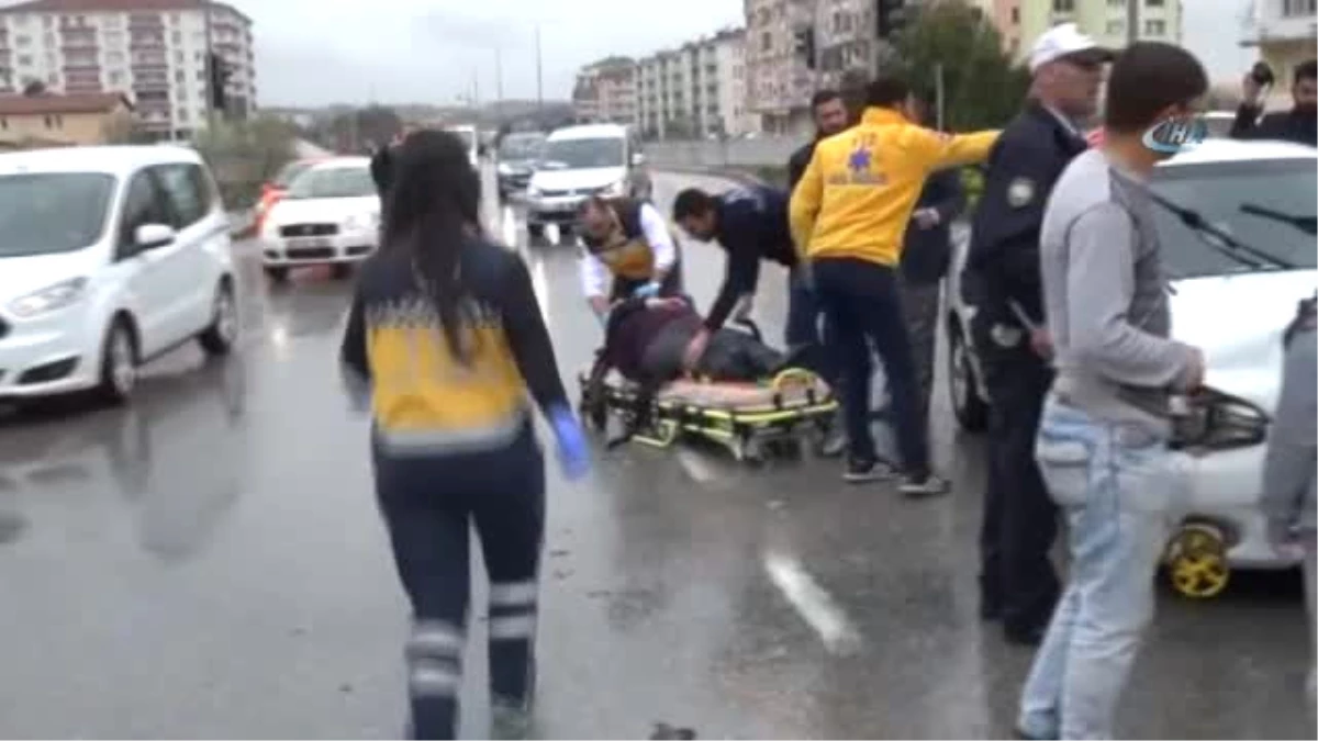 Sungurlu\'da Zincirleme Trafik Kazası: 4 Yaralı