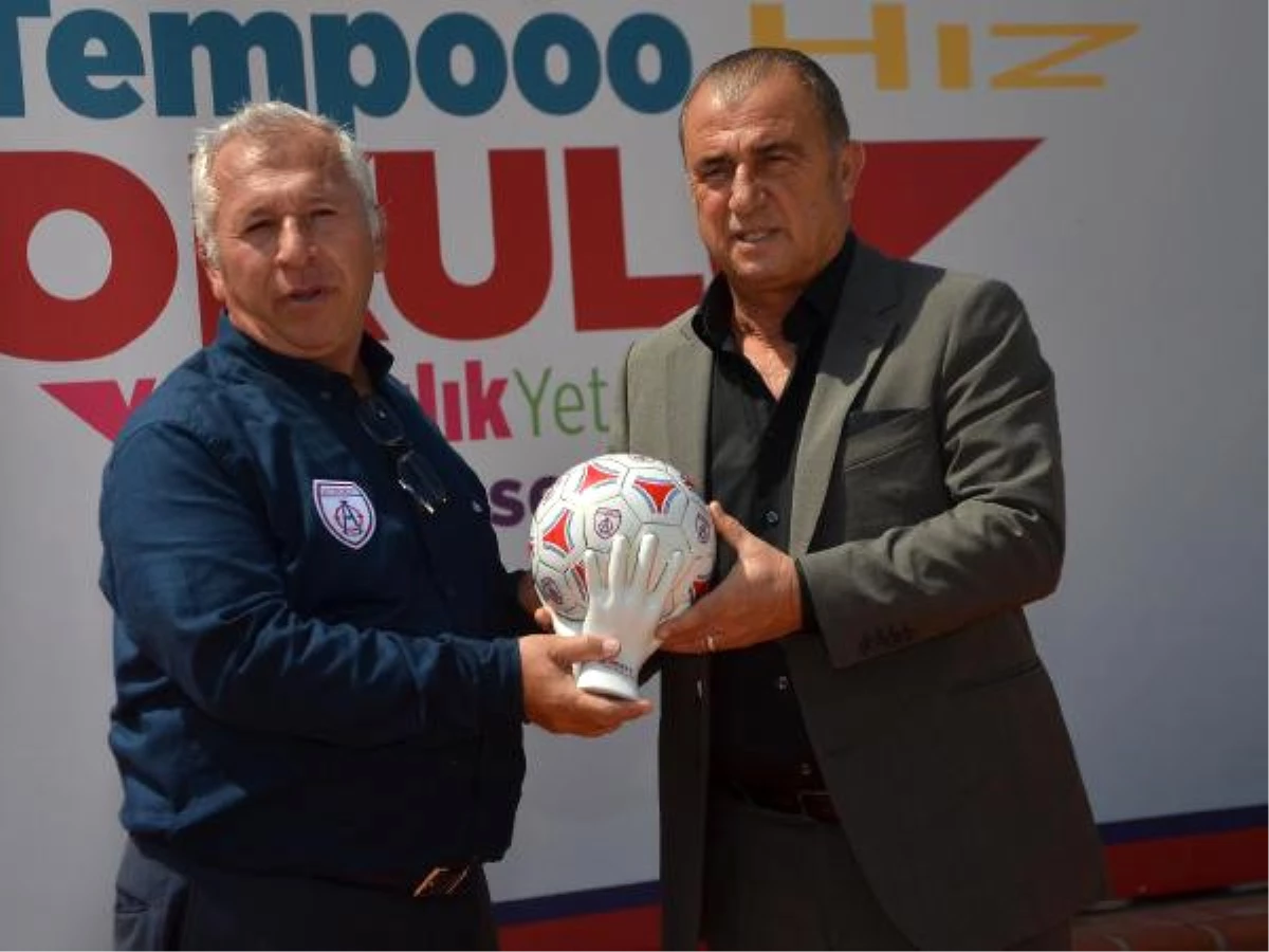 Terim ve Riekerink, U12 İzmir Cup Açılışına Renk Kattı (2)