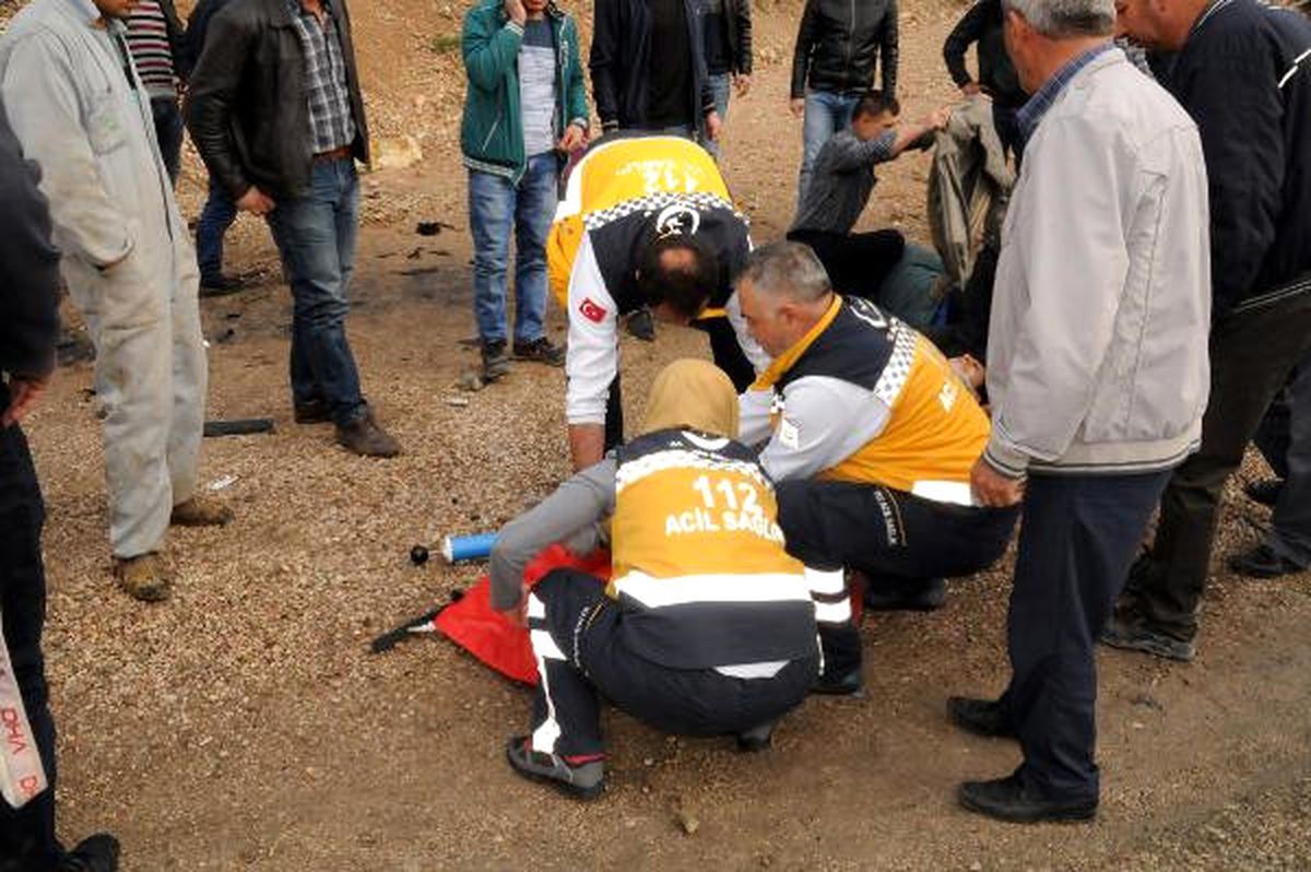Tokat\'ta Öğrenci Servisi Devrildi: 16 Yaralı