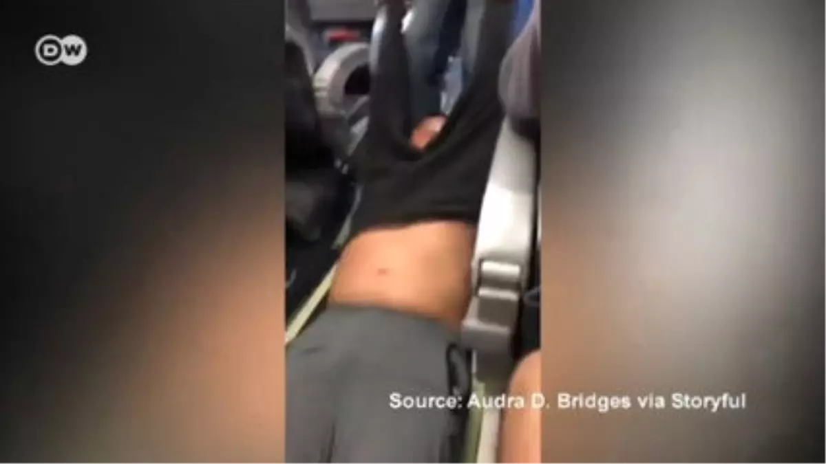 United Airlines\'a Tepkiler Sürüyor