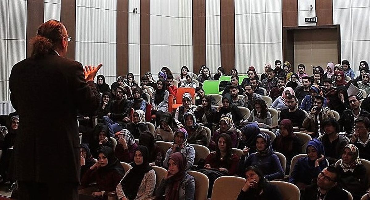 Üniversiteli Gençlere, "Erasmus Plus" Destekleri Anlatıldı