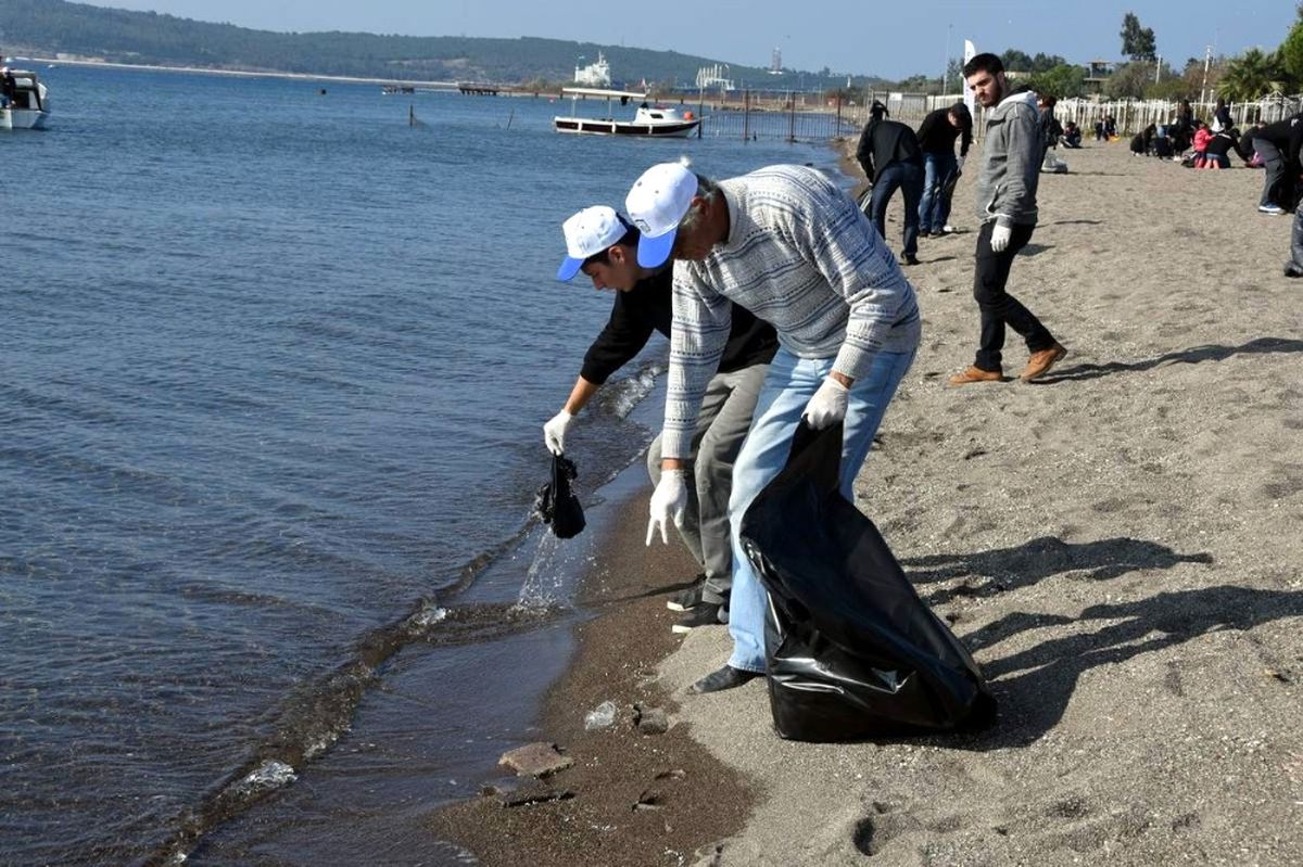 Aliağa\'da Kıyı Temizliği Seferberliği