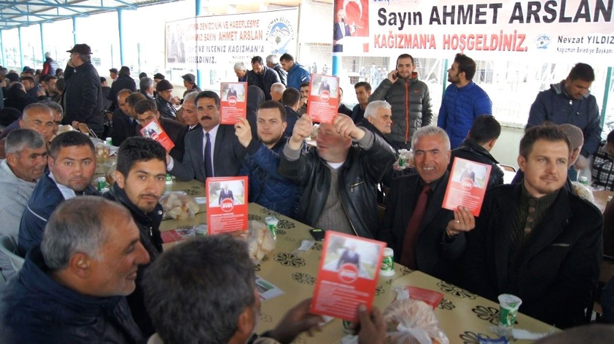 Bakan Arslan, Kağızman \'Da Binlerce Kişi ile Yemekte Buluştu
