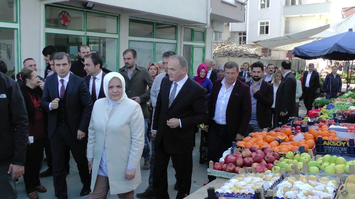 Bakan Özlü Akçakoca\'da