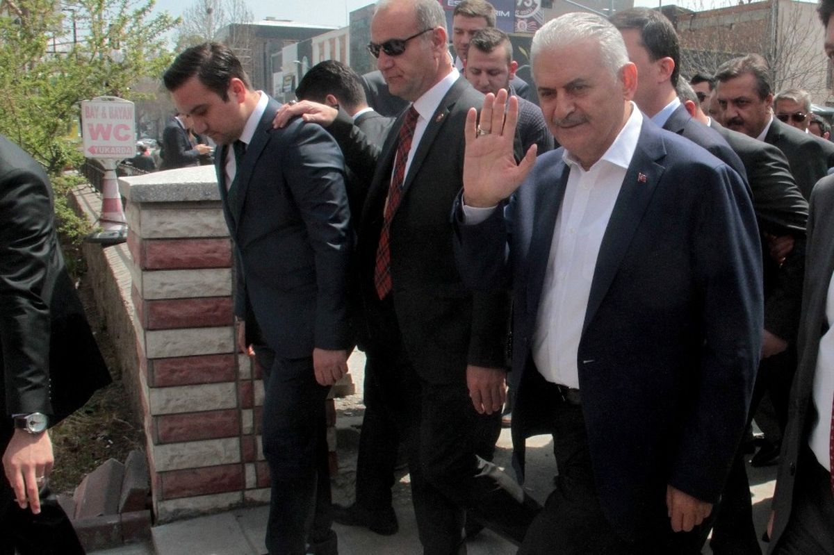 Başbakan Yıldırım, Cuma Namazını Siteler Merkez Camii\'nde Kıldı
