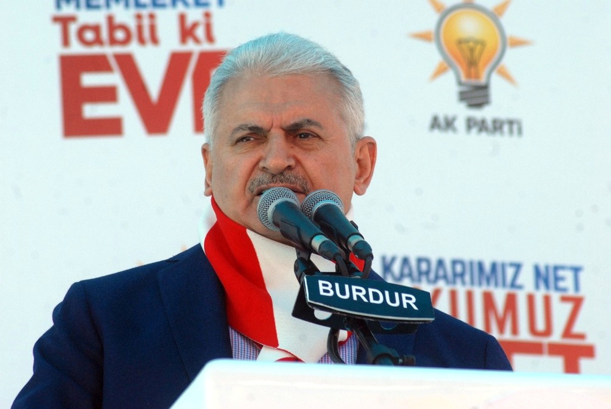 Başbakan Yıldırım: Eyalet Sistemine Yol Açacak Bir Madde Varsa Başbakanlık Görevini Anında...