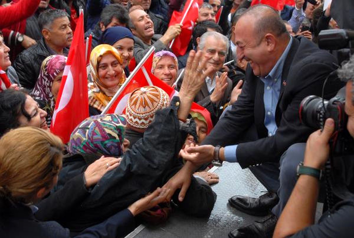 Çavuşoğlu: Rusya\'dan Gelen Charter Seferlerde Sıkıntı Yok (2)
