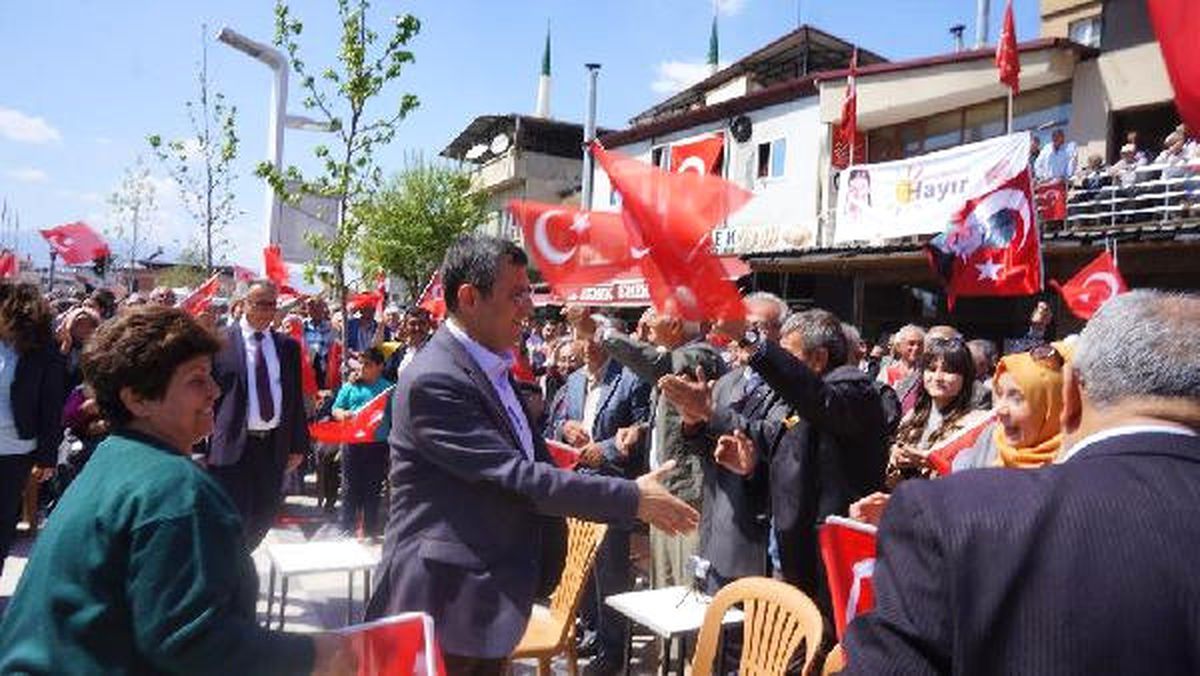 CHP\'li Özel: Tek Kişiye Yetki Veren Değişikliği İstemiyoruz