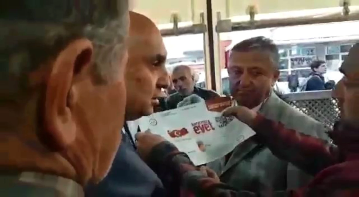 CHP\'li Vekil, Kahvede Vatandaşlarla Tartıştı