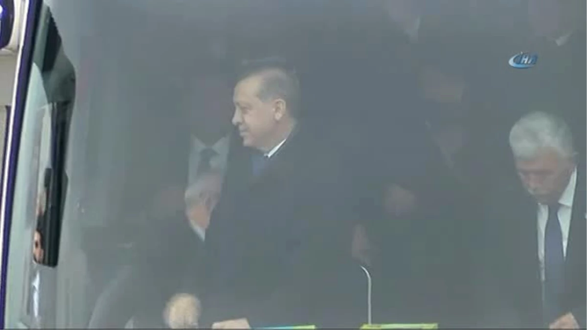 Cumhurbaşkanı Erdoğan, Cuma Namazını Hacı Tahir Büyükkörükçü Camisinde Kıldı
