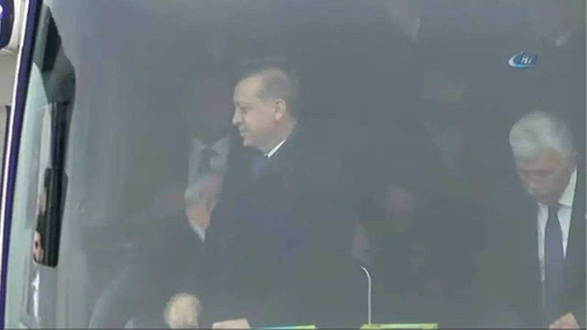 Cumhurbaşkanı Erdoğan, Cuma Namazını Hacı Tahir Büyükkörükçü Camisinde Kıldı