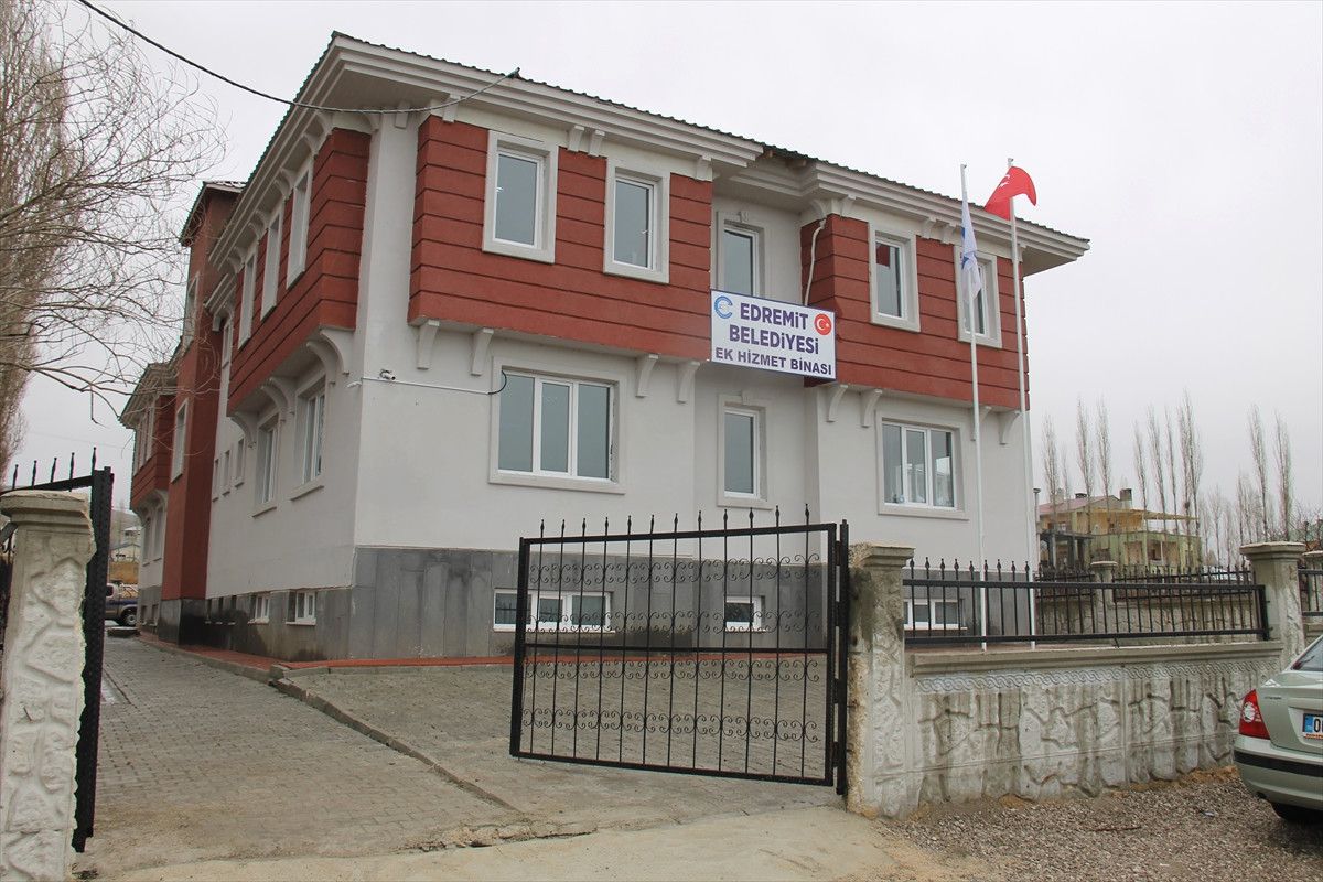 Edremit Belediyesi Ek Hizmet Binası Açıldı