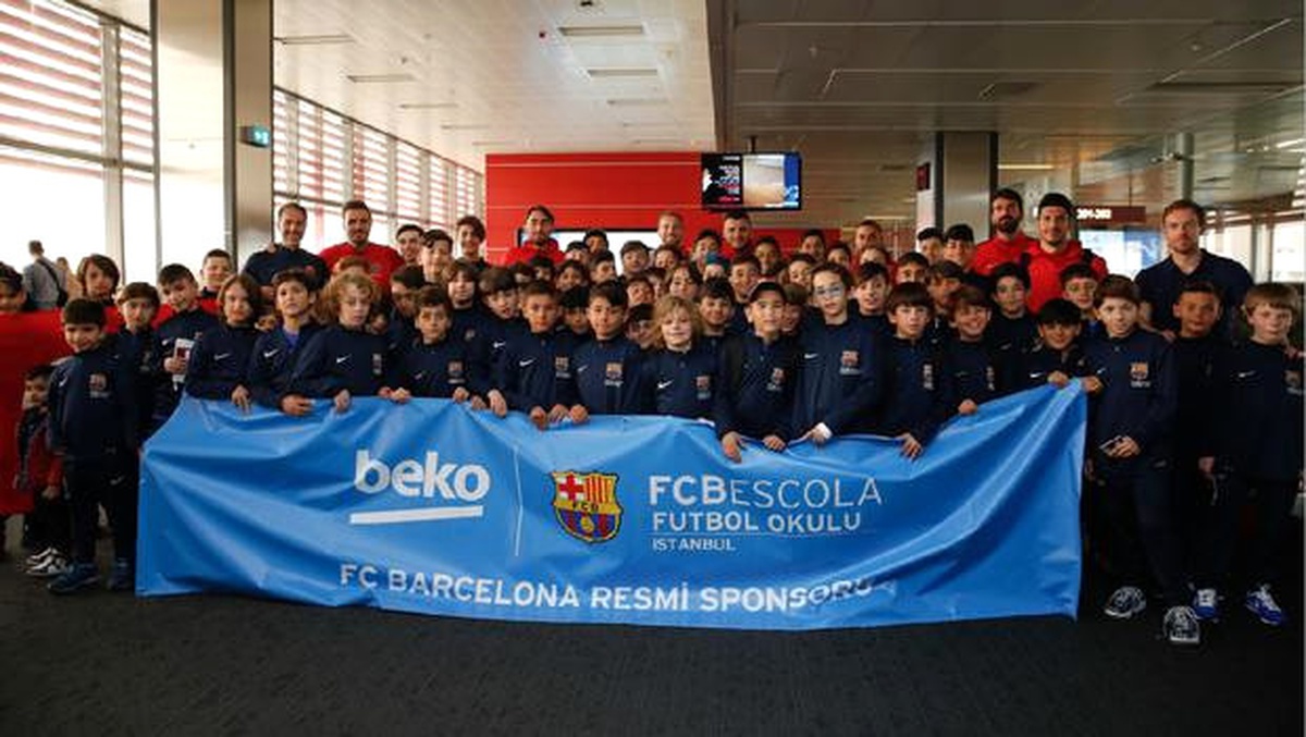Fcbescola İstanbul Beko Öğrencileri Barcelona\'daki Turnuvaya Katıldı