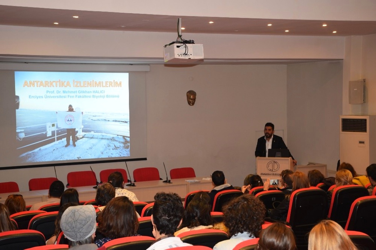 Fen Fakültesinden "Antarktika İzlenimleri" Başlıklı Konferans