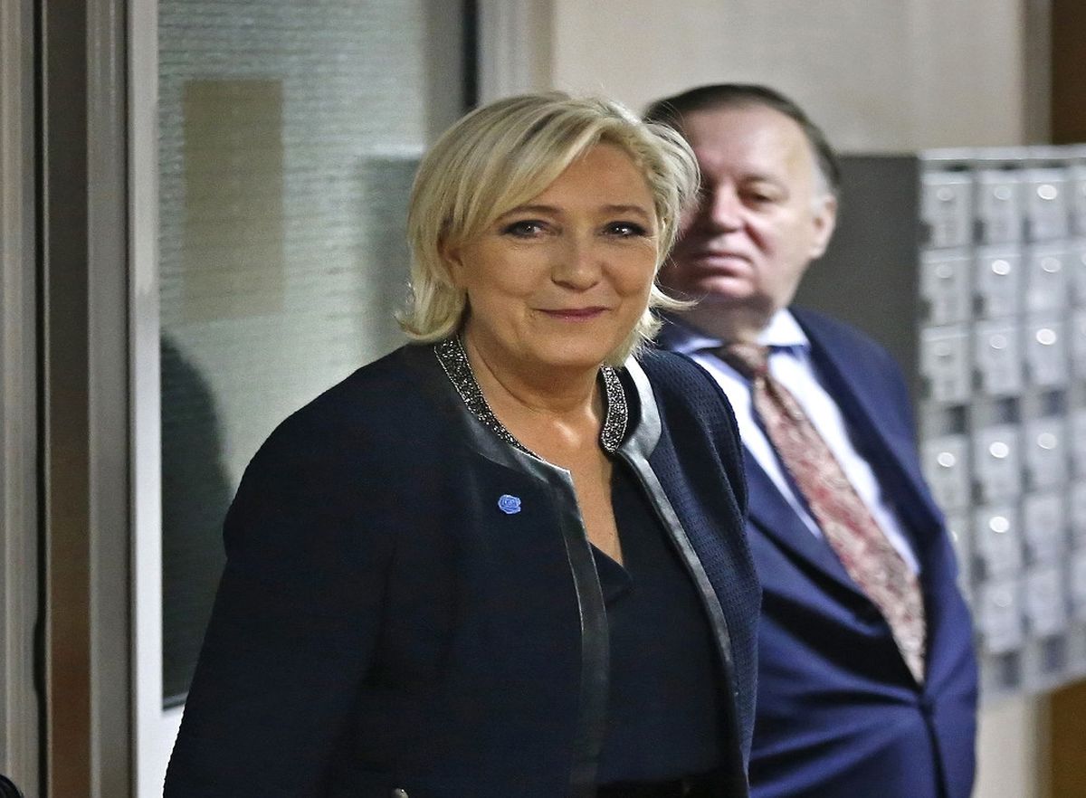 Fransa, AB\'den Le Pen\'in Dokunulmazlığını Kaldırmasını Istedi