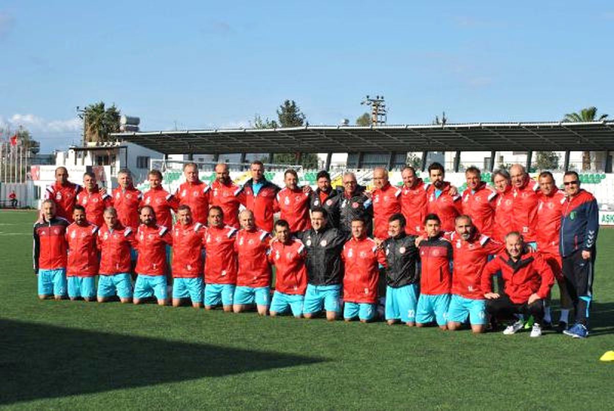 Futbolun Master ve Veteranları Bodrum\'da Buluştu