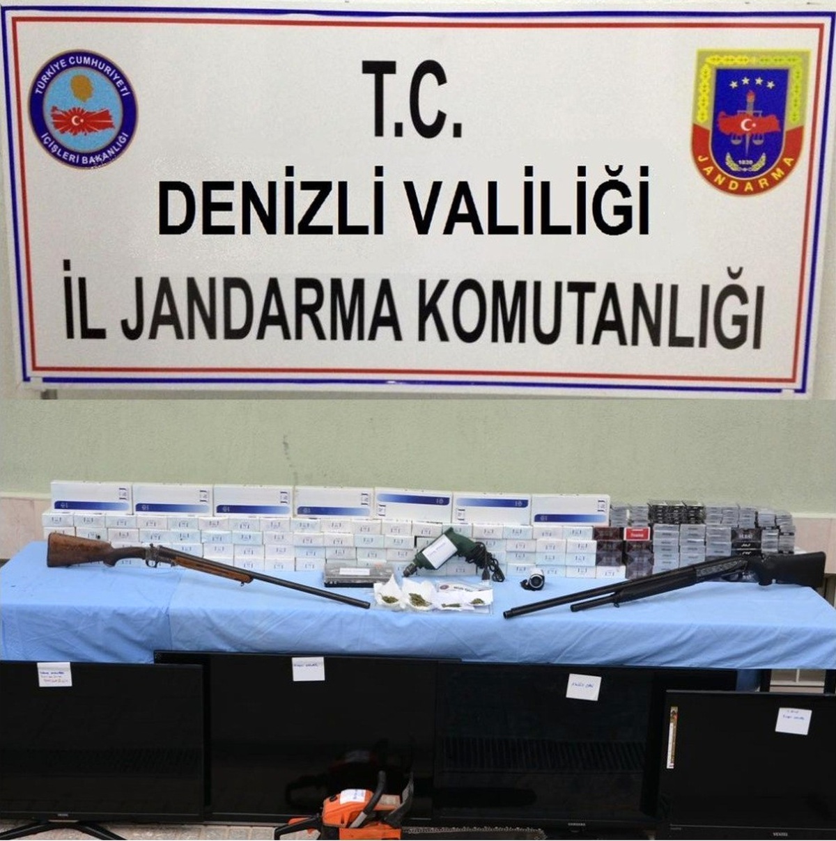 Kaçak Sigara ve Uyuşturucu Tacirlerine Baskın: 4 Gözaltı