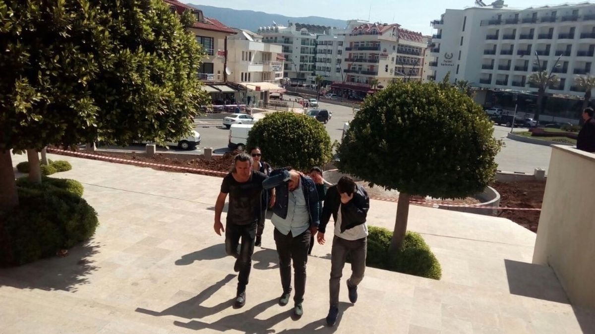 Marmaris\'te Uyuşturucu Operasyonu; 3 Gözaltı
