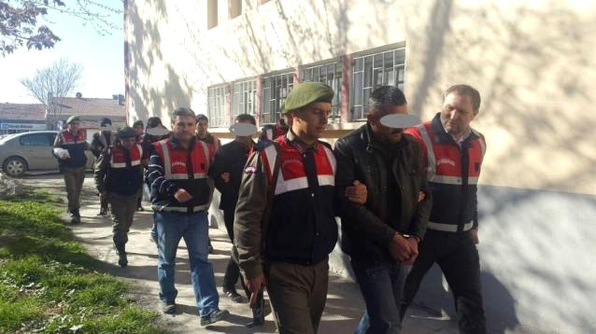 Susuz\'da Jandarma Organize Suç Çetesini Çökertti