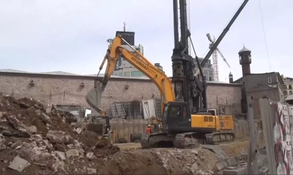 Taksim Camii\'nin Inşa Çalışmaları Devam Ediyor