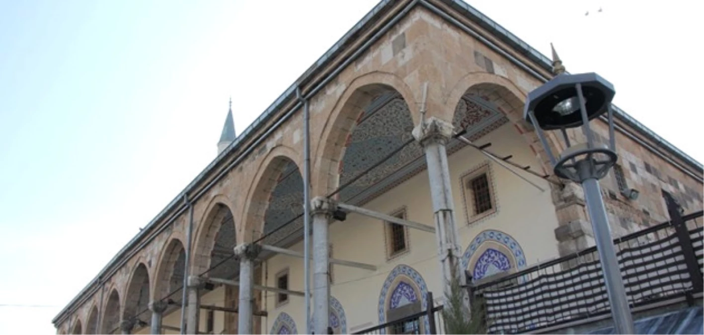 Tika Cezayir\'deki Osmanlı Yadigarı Eserleri Restore Ediyor