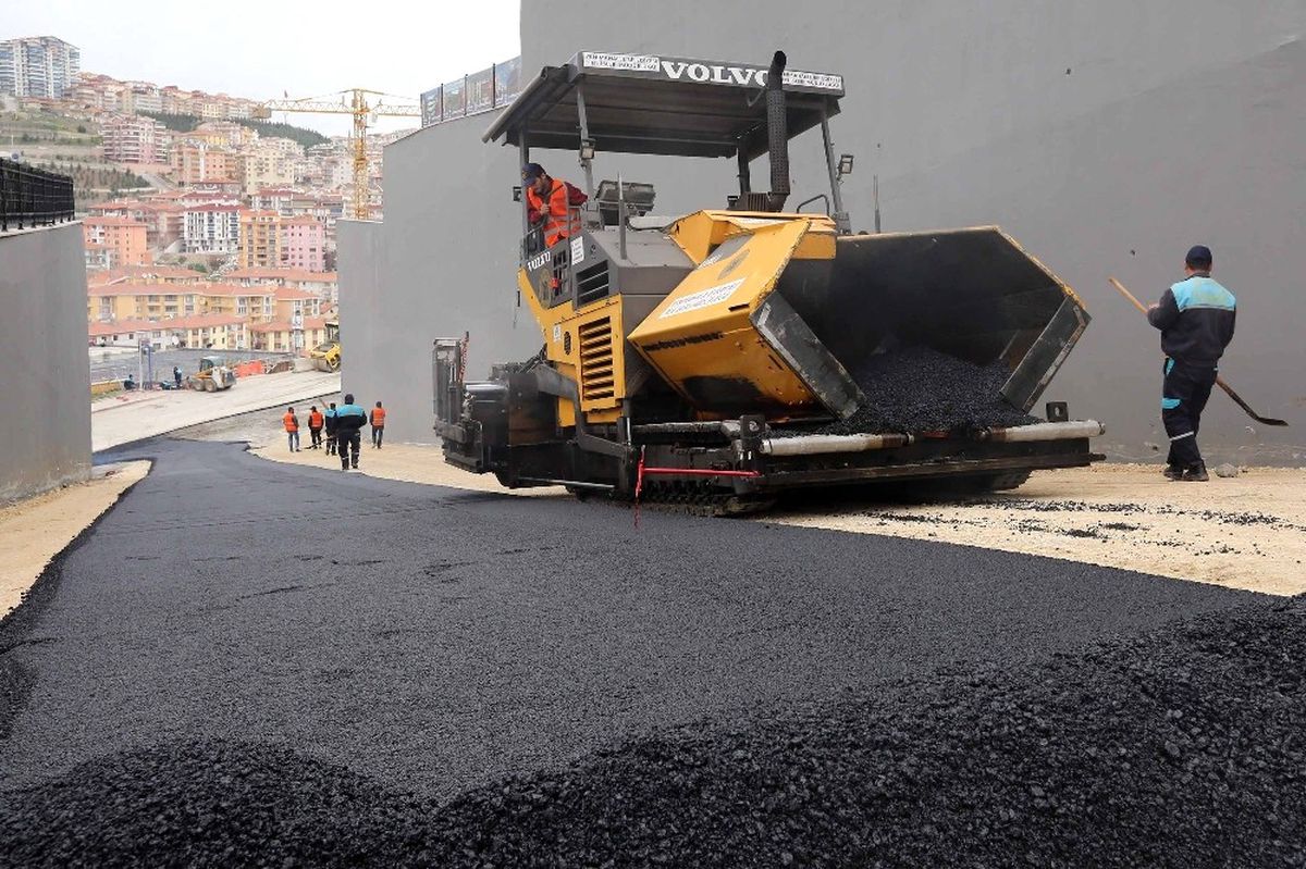 Yenimahalle\'de Asfalt Sezonu Açıldı, Hedef 85 Bin Ton
