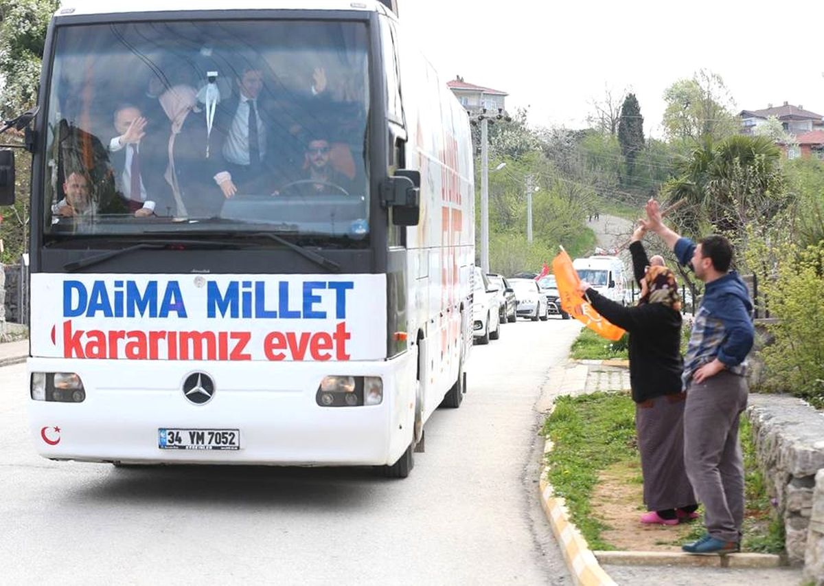 AK Parti\'den Evet Konvoyu