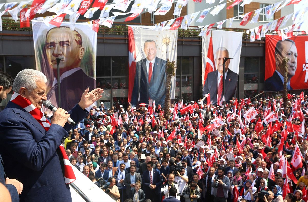 Başbakan Yıldırım, Küçükçekmece\'de Halka Seslendi